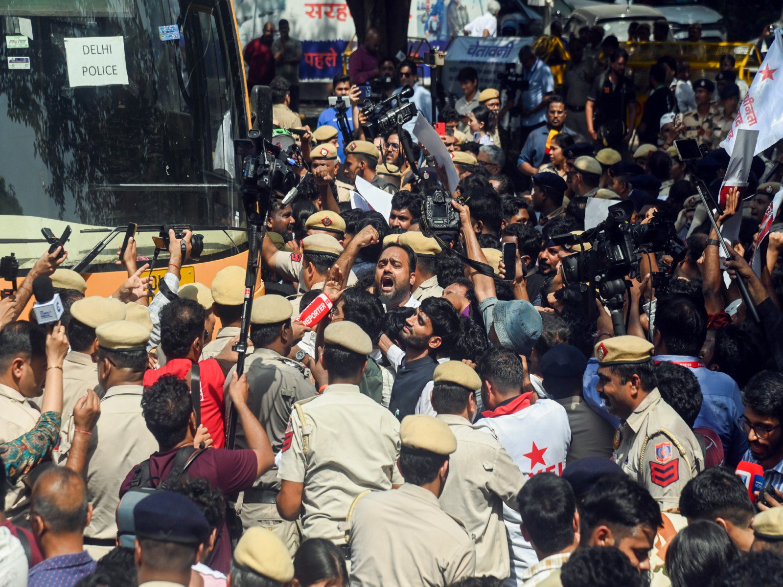Assam Jatiya Parishad condemns detention of peaceful protesters, Kunki Chowdhury, at Jantar Mantar