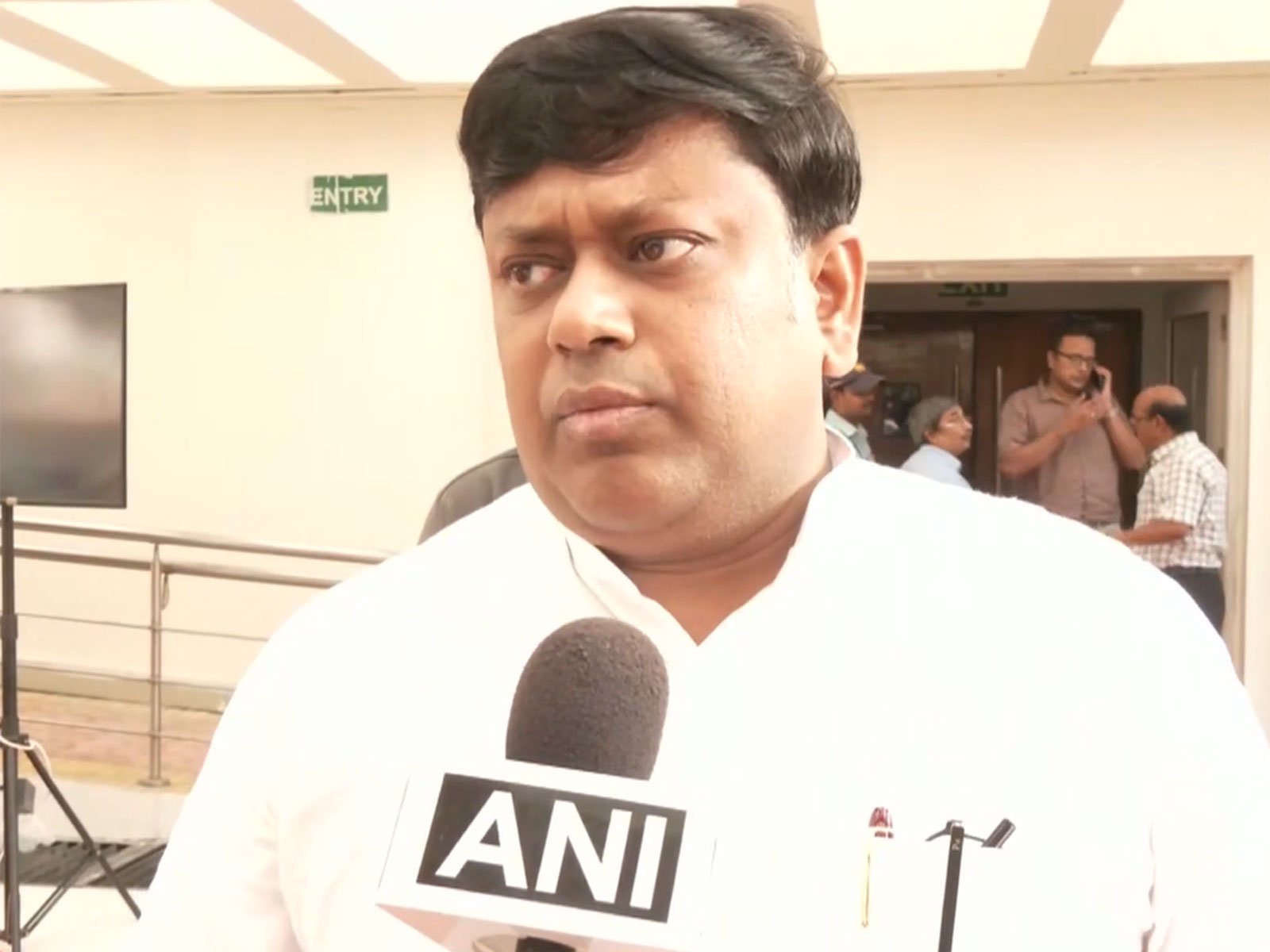 “Democracy cannot just run on streets”: Union Minister Sukanta Majumdar slams INDIA bloc’s “Chalo Dilli” march