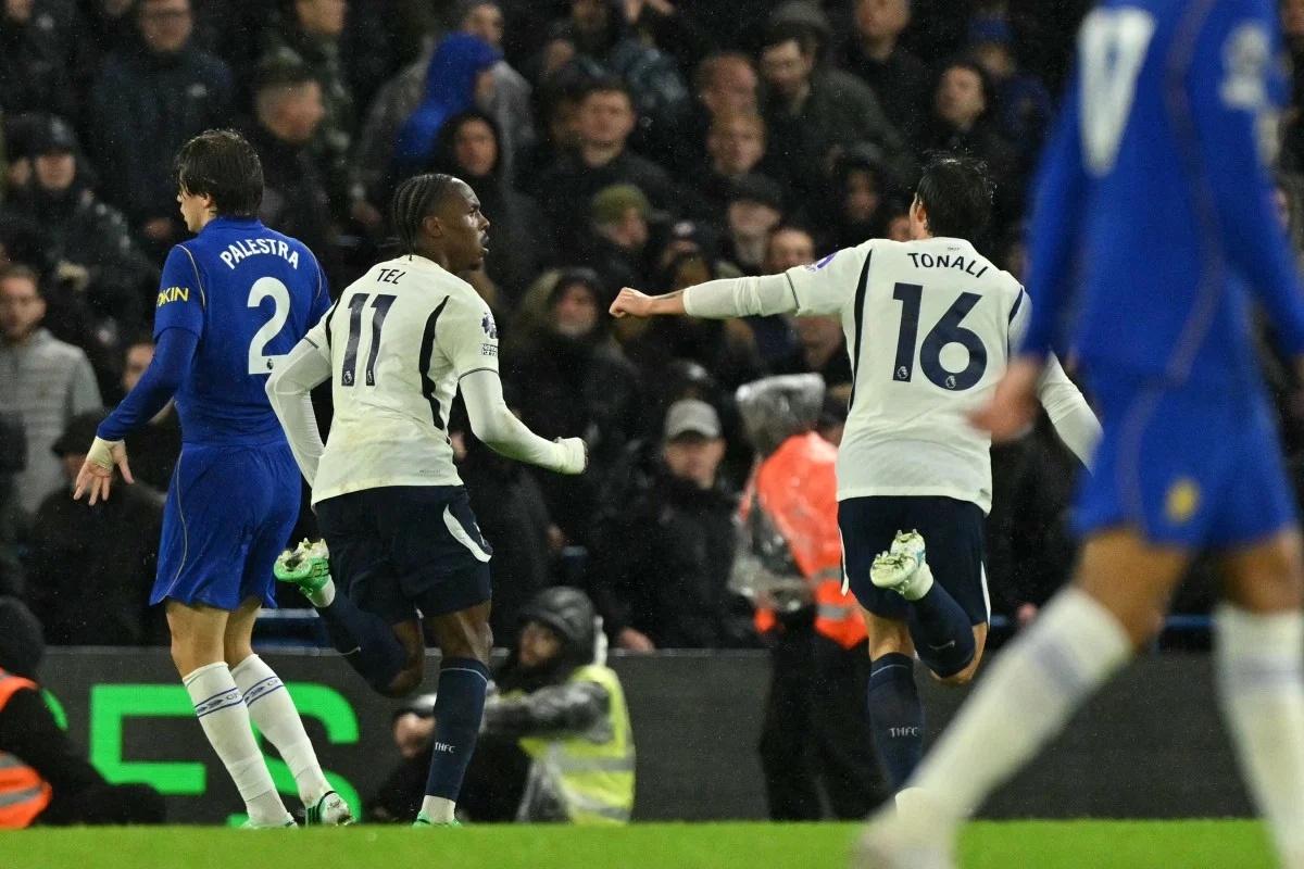 EPL: Spurs stun Chelsea as Palmer sees red in 2-0 win