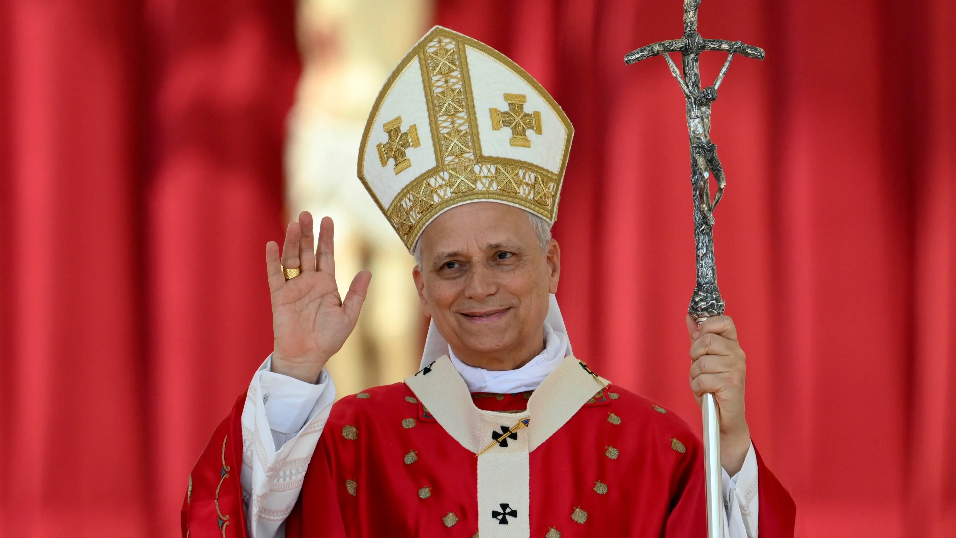 Pope Leo’s lung cancer diagnosis explained as experts reveal what happens next