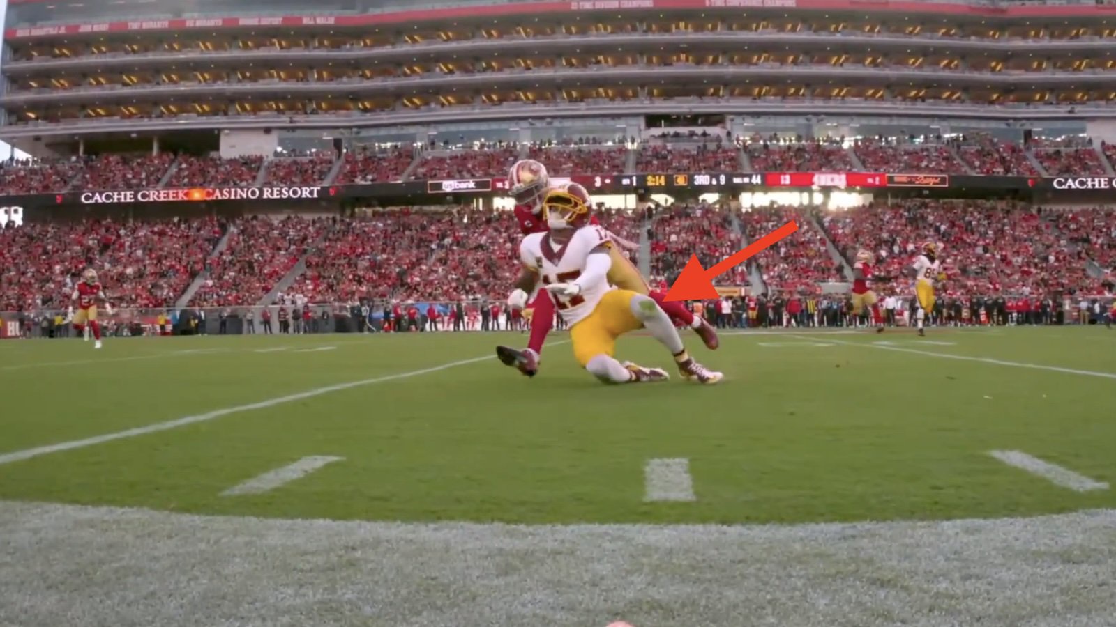 Terry McLaurin carted off the field with scary knee injury