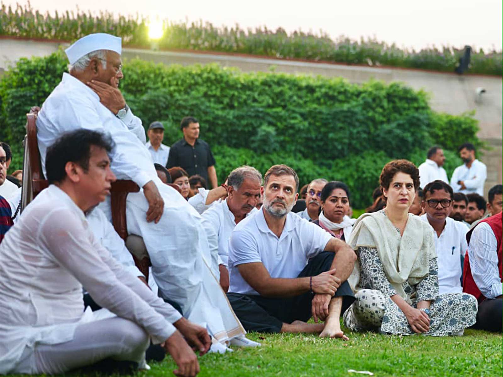 INDIA bloc firm on CEC’s resignation, stages ‘satyagraha’ at Raj Ghat; BJP calls it “anarchy”