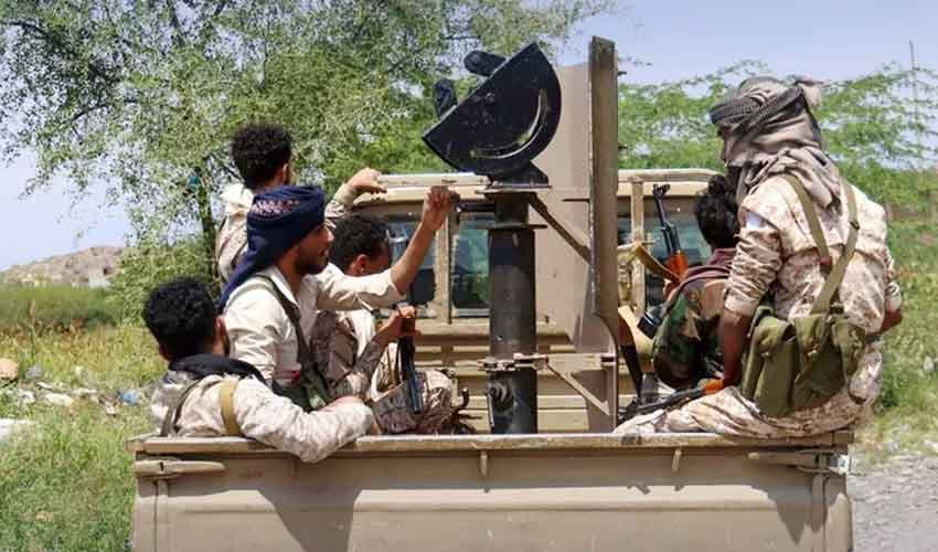 Yemeni government forces seize district by Bab el-Mandeb