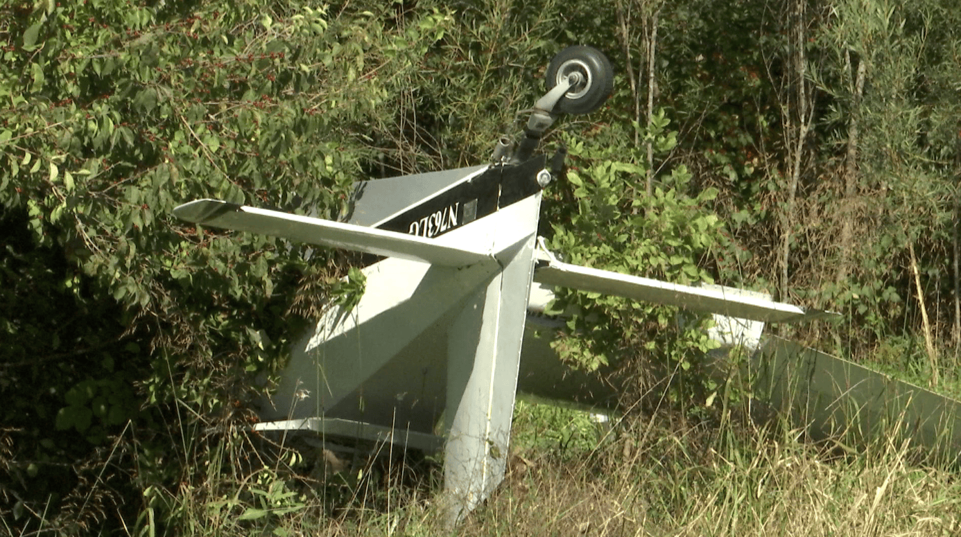 One injured after plane crashes into home in rural Guttenberg