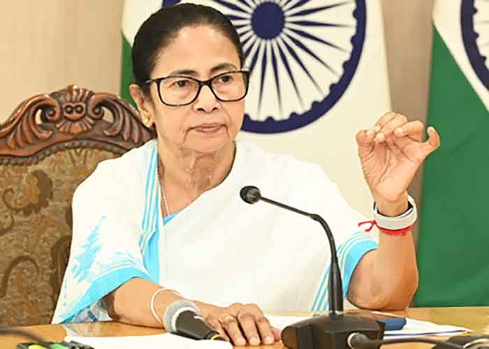 Legal Notice Sent to 3 Doctors Over Public Disclosure of Mamata Banerjee’s Medical Report