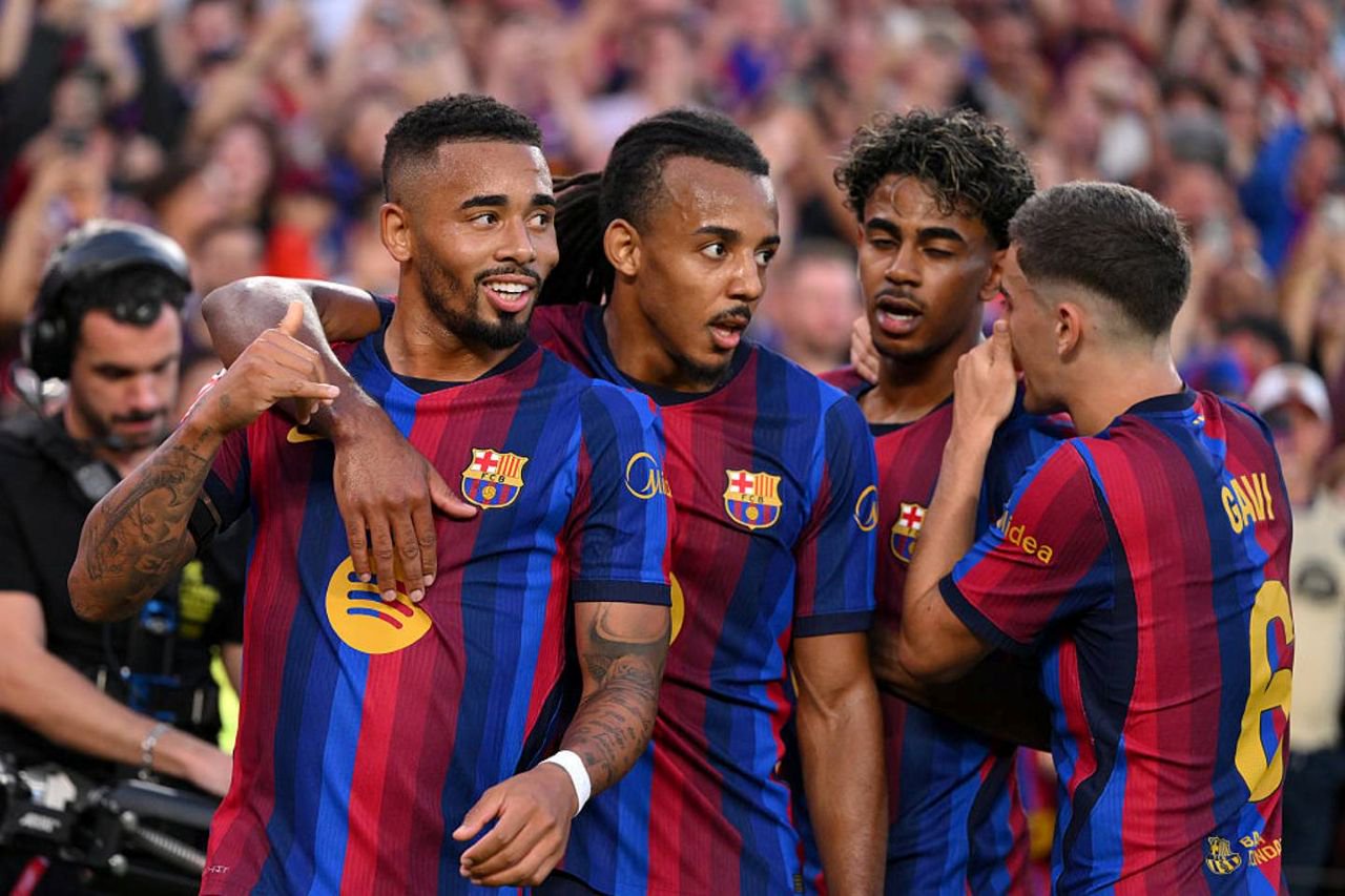Barcelona Beats Real Betis 5-2 to Extend Winning Streak