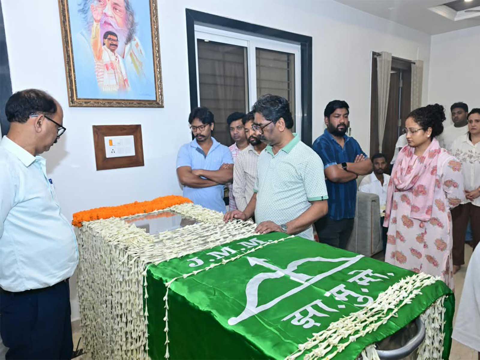 Rahul Gandhi, KTR condole death of Hemant Soren’s mother Rupi Soren