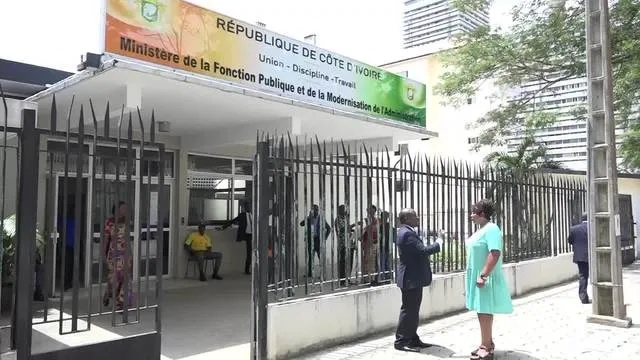 Fonction publique Côte d’Ivoire : quels diplômes pour les catégories A, B, C et D ?