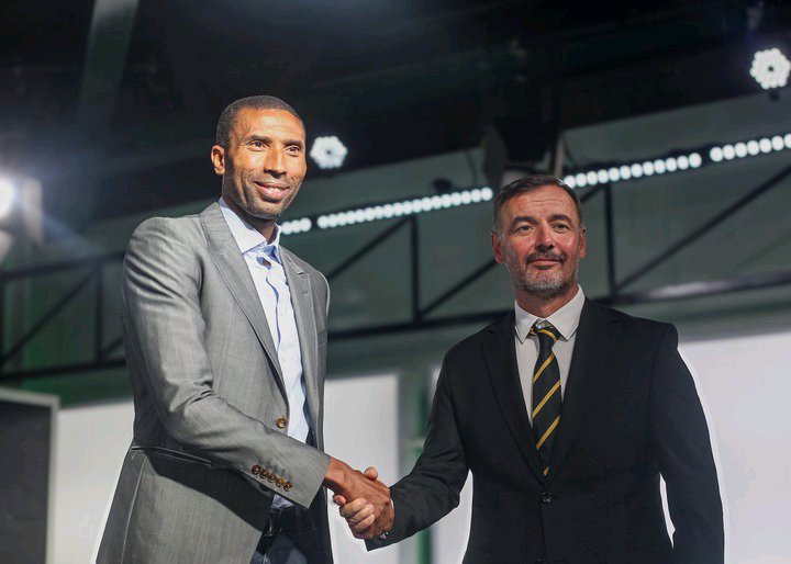 Ouaddou Shows Respect for Kaizer Chiefs Coach Da Cruz Ahead of Soweto Derby