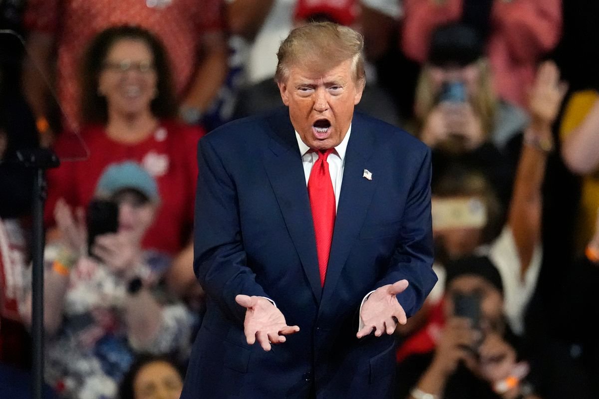 Donald Trump does ‘deplorable and embarrassing’ impression of Iran’s leaders