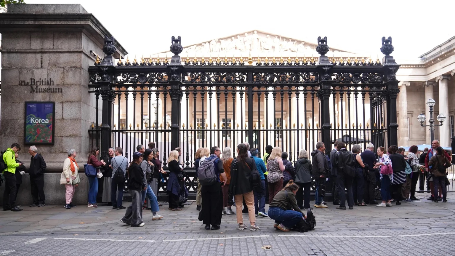 British Museum announces changes to ease Bayeux Tapestry queues