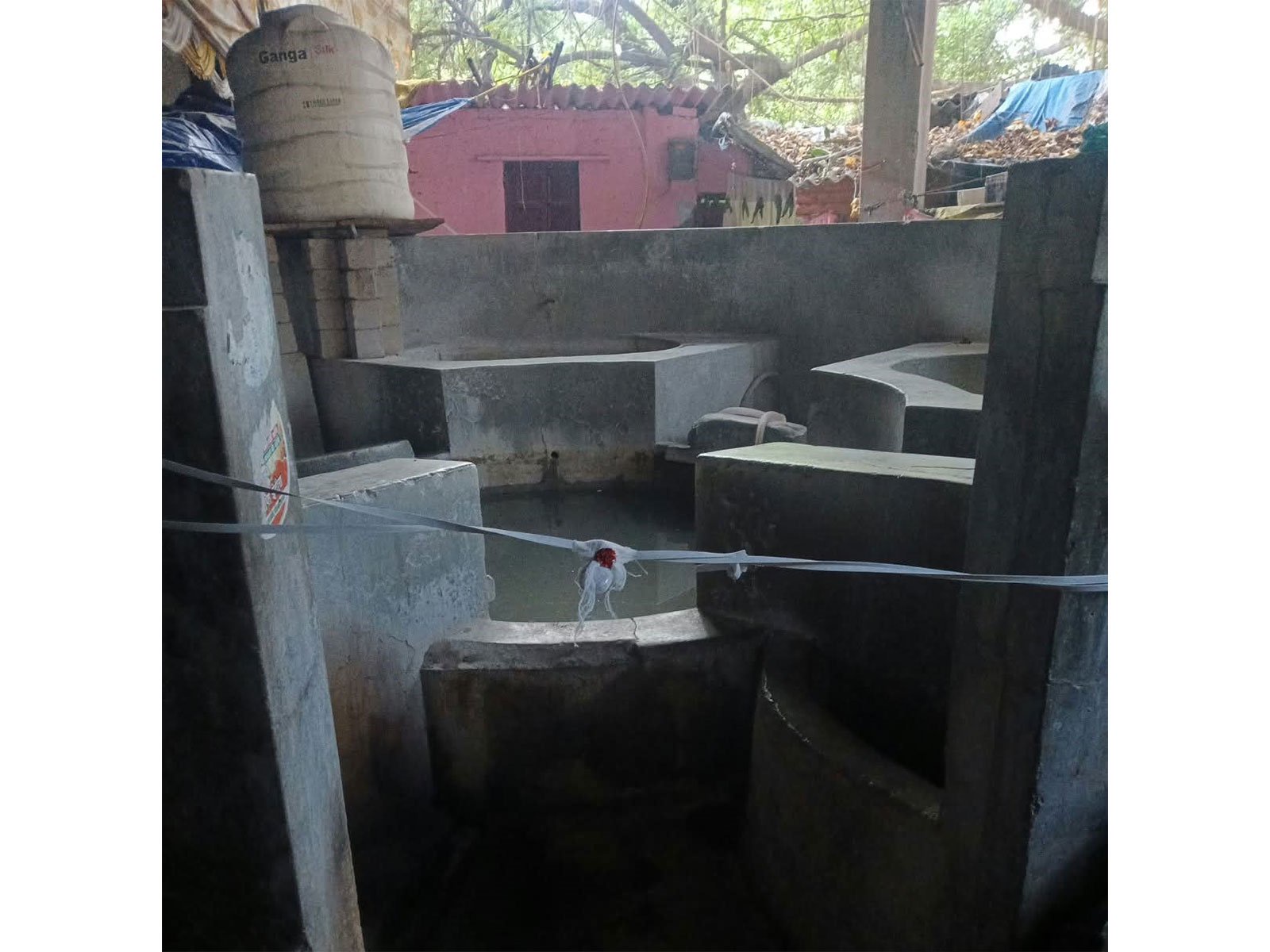 MCD seals 3 unauthorised dhobi ghats in Old Delhi to prevent polluted water from contaminating Yamuna River