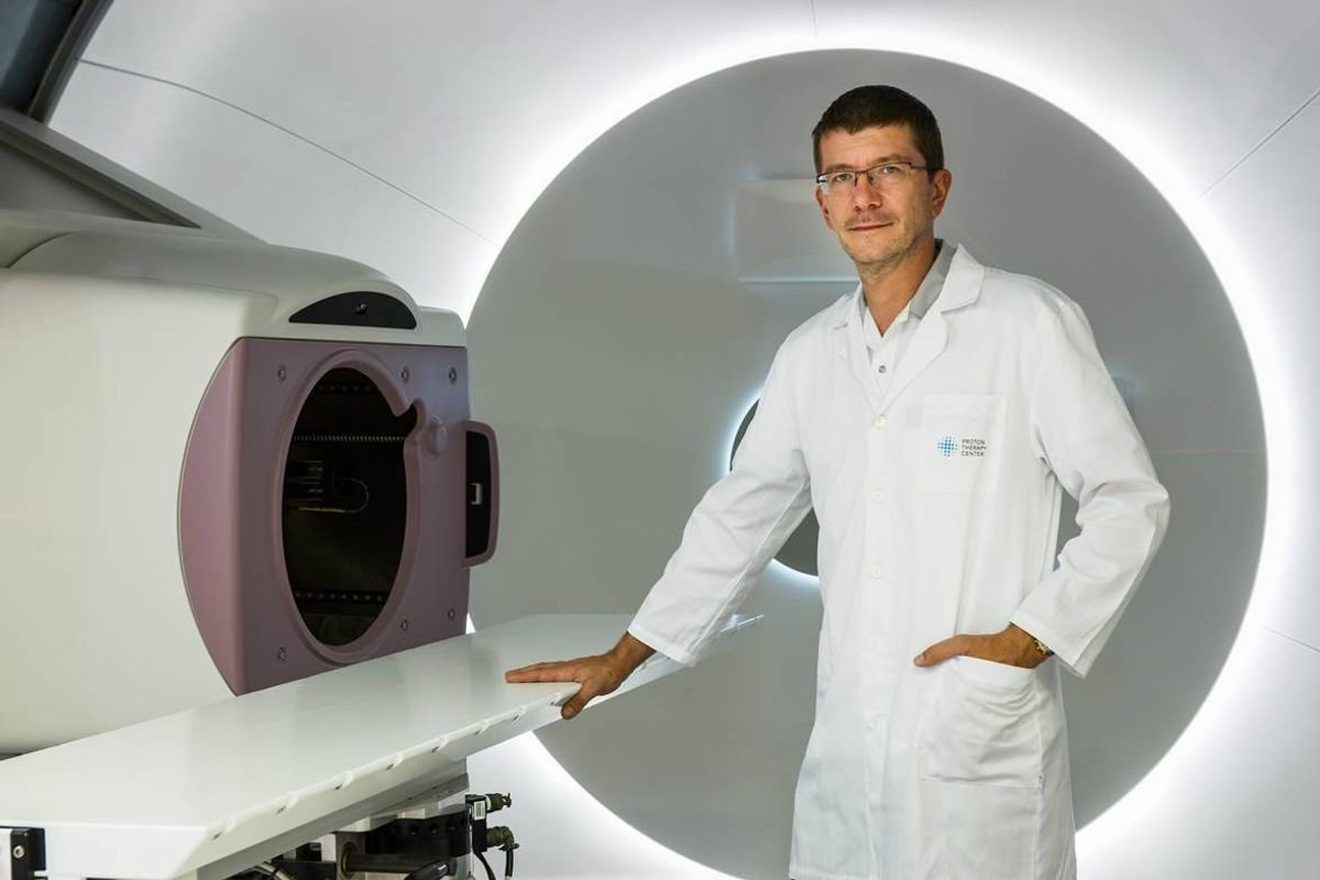 Oncologist says ‘do not simply wait’ if you have lung cancer symptom