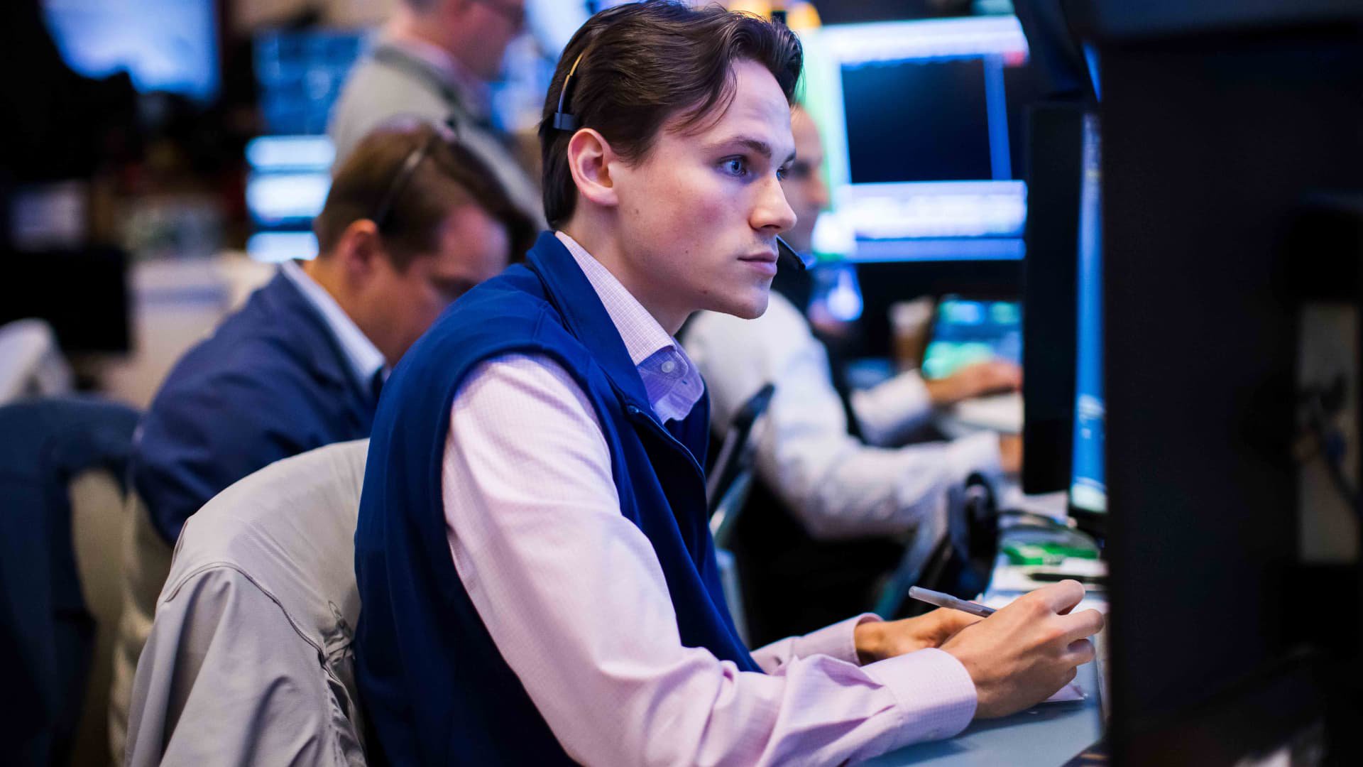 The stock market is at a critical juncture. Wall Street is convinced it will resolve in the bulls’ favor