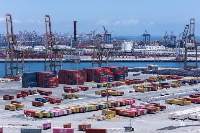 US-China trade truce extension gives global businesses fresh window for supply-chain planning