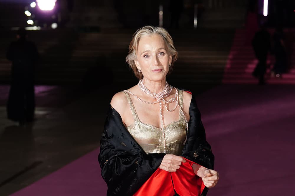 Kristin Scott Thomas says she ‘can’t stand’ poor theatre etiquette