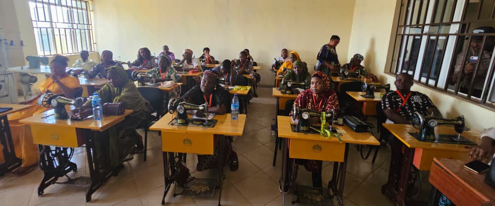 Adamawa first lady Lami Fintiri Empowers 500 Youths With Digital, Vocational Skills
