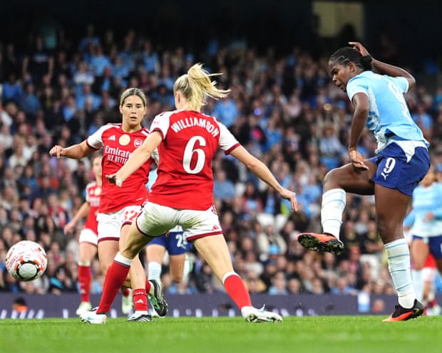 Shaw seals Manchester City’s thrilling 4-2 win over Arsenal to keep up 100% WSL run