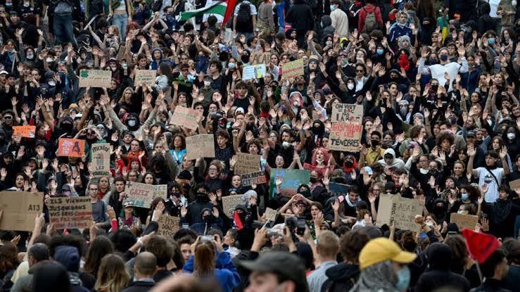 France’s high school students plan fresh protests
