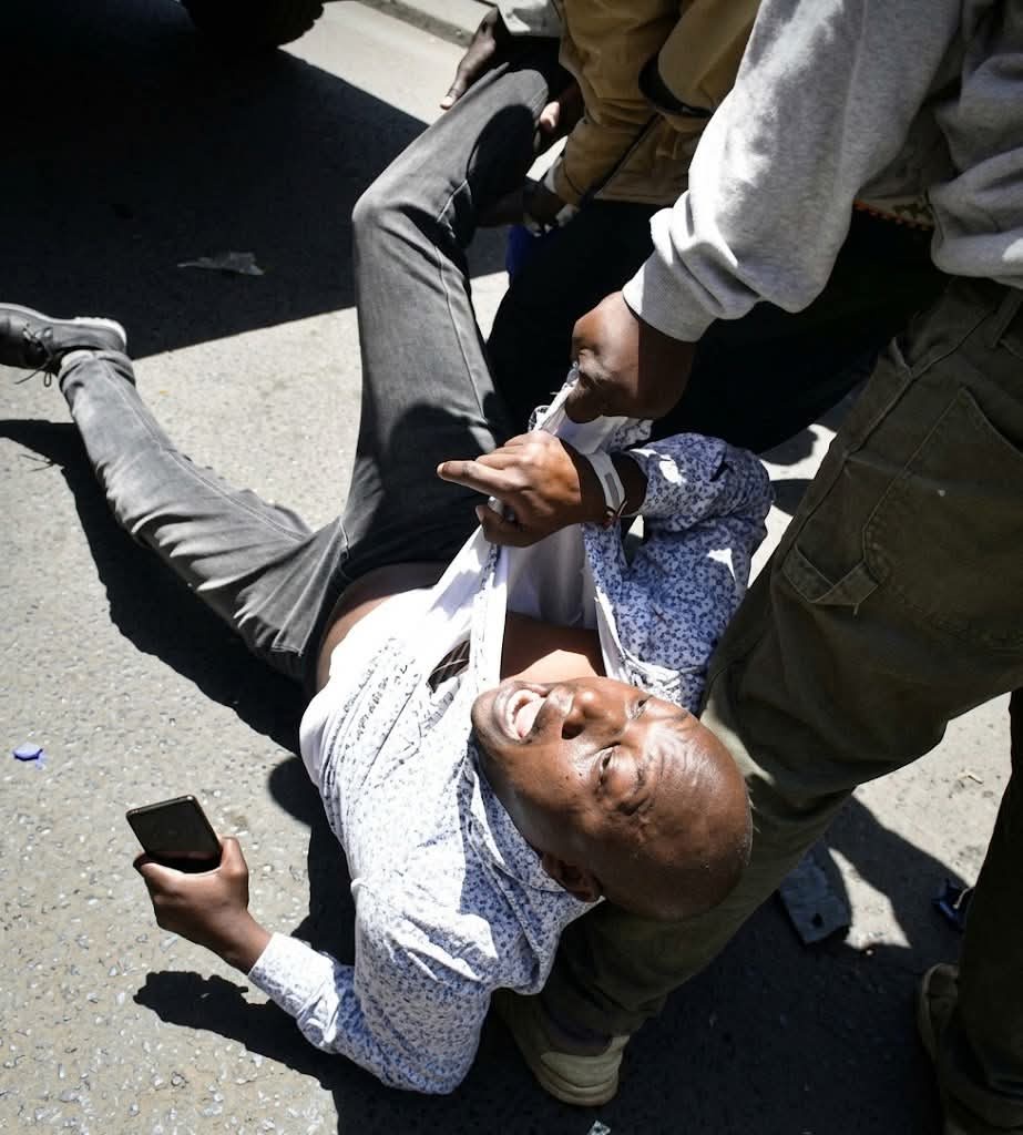 Protests Erupt in Nairobi CBD as Citizen TV Presenter Is Arrested by Police