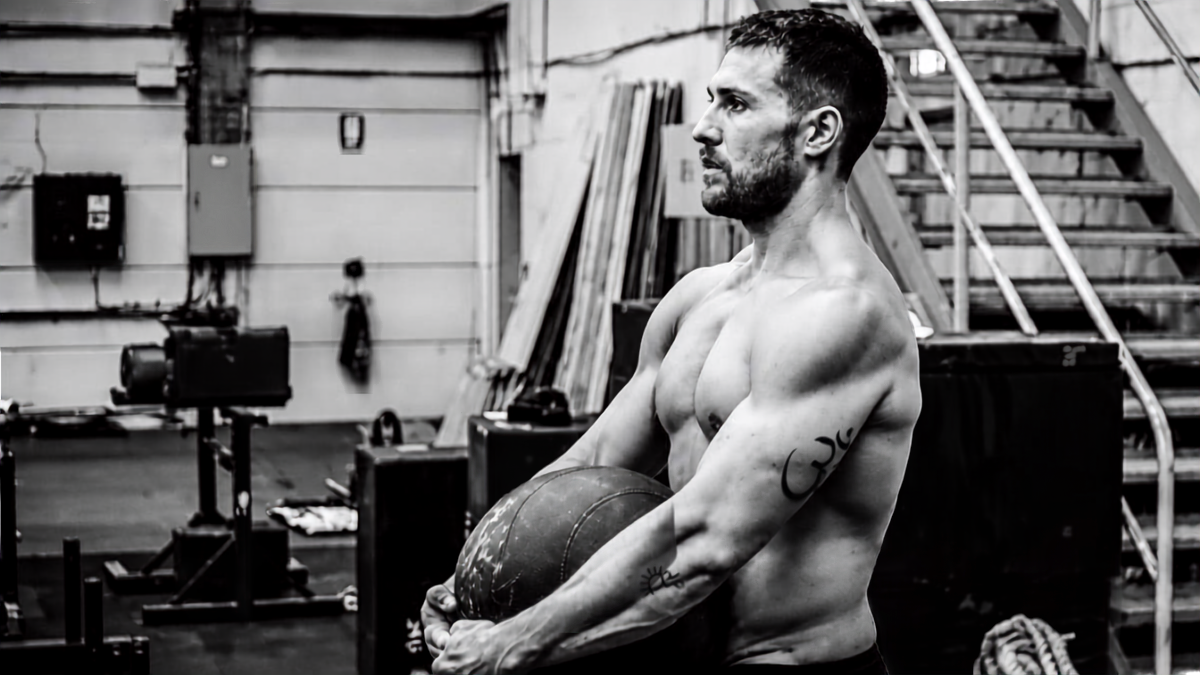3 Best Tips to Transform Your Chest Using Dumbbells