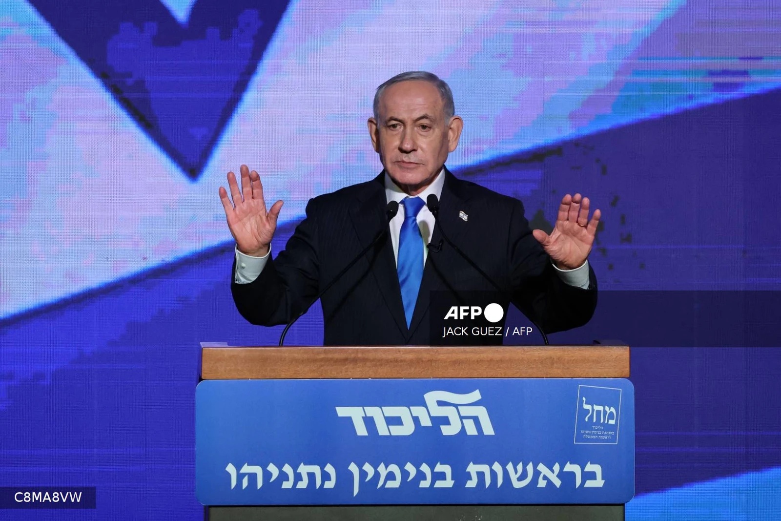 Netanyahu invites ‘true hero’ Indian FlyDubai captain to Israel