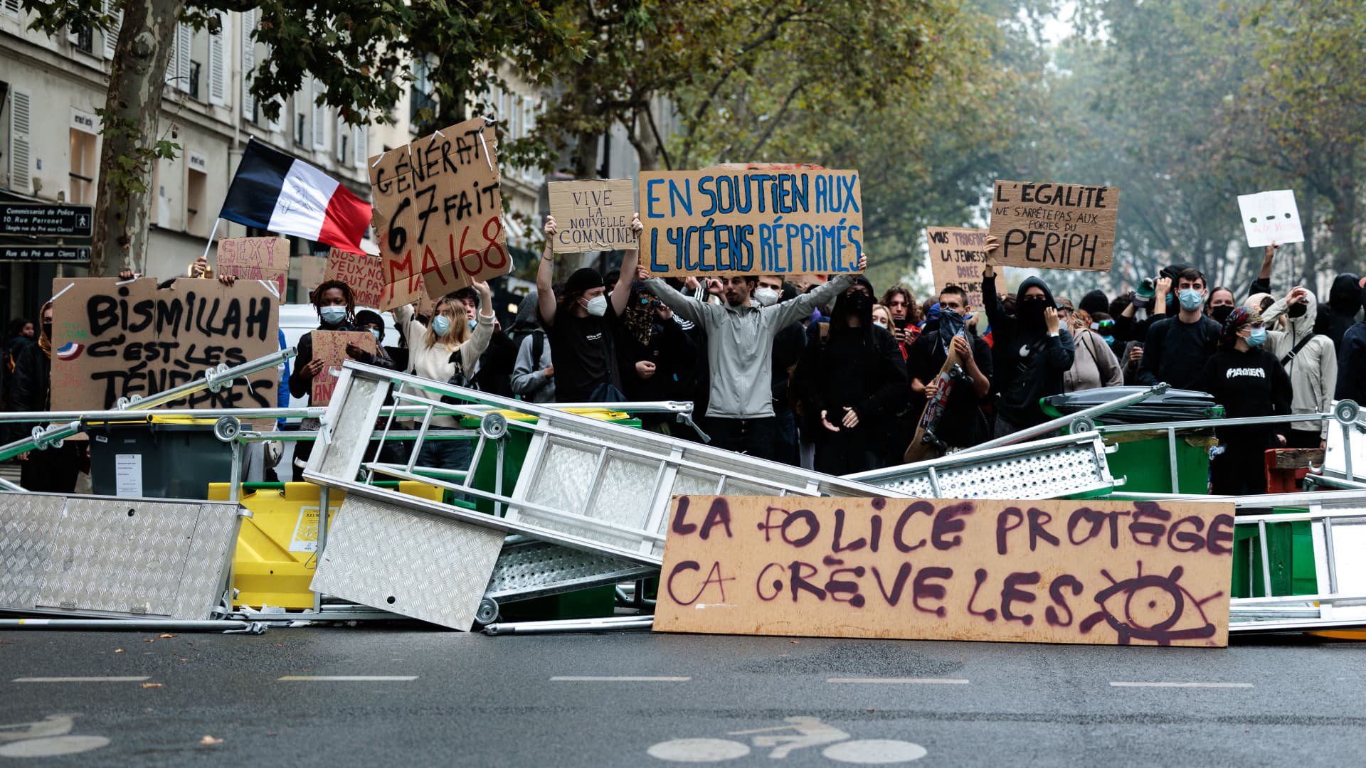 France to release diesel reserves in a bid to calm student protests