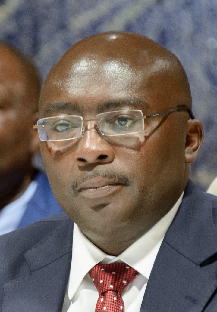 Bawumia Under Fire: Ghanaians Clap Back After His Comments on Democratic Decline