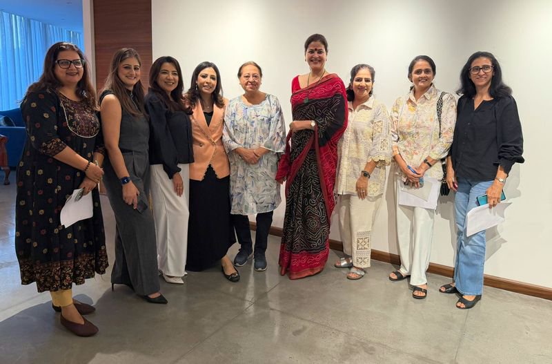 Women explore practical uses of AI in everyday life