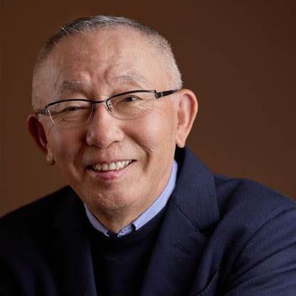 Tadashi Yanai & family