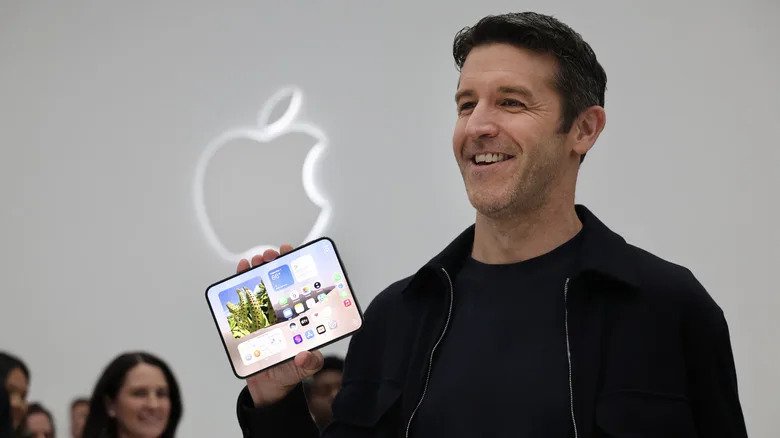 2027 Is Going To Be A Great Year For Foldable Phones — Here’s Why