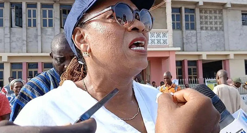 “If I Meet Obuasi SHTS Headmaster, I Will Use Pepper Spray on Him” — Hawa Koomson Warns Zakaria