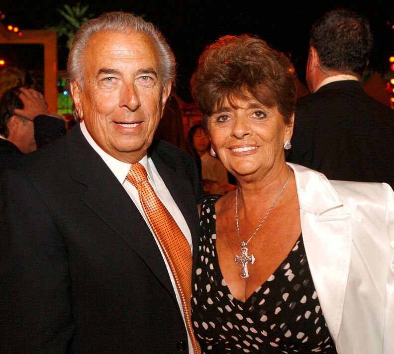 Beloved Hollywood legend dies at home as tributes pour in