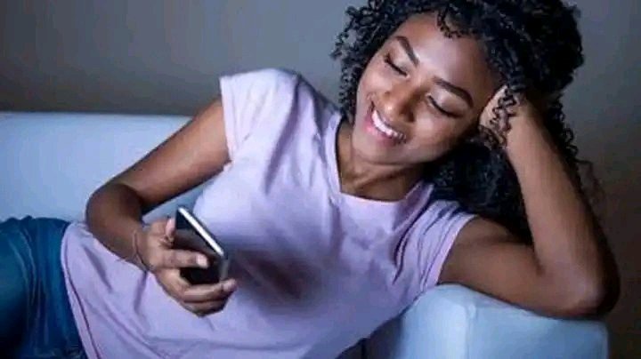 Here are five message you can send to a girl to make her feel special (Opinion)
