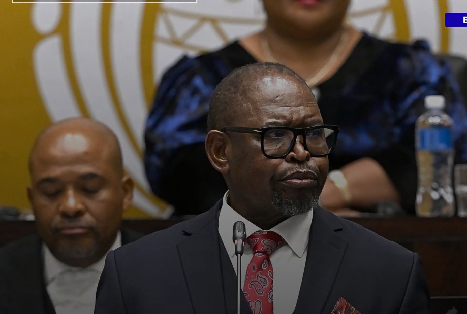 How Government Plans to Save R4.4 Billions a Year by Retiring Public Servants