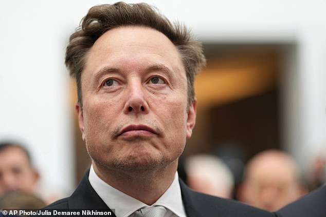 Elon Musk’s £8bn pledge to give one of his SpaceX shares to every child in America