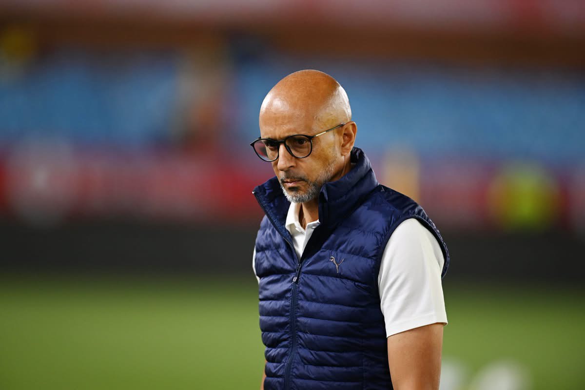Miguel Cardoso Challenges Mamelodi Sundowns to Show Character After Champions League Exit