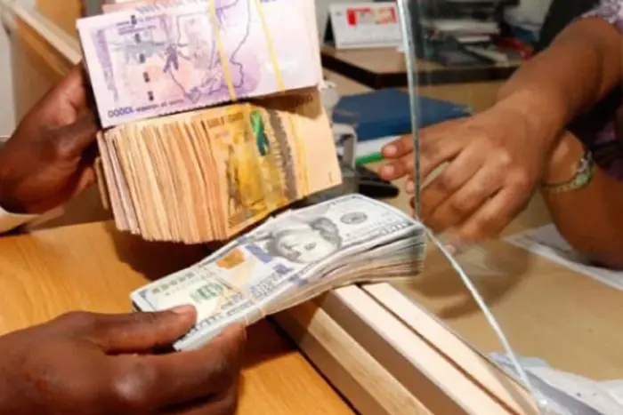 Uganda Shilling falls to lowest level in 33 years as investors pull out dollars