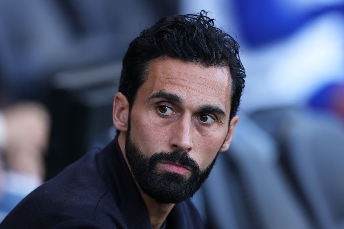 Premier League boss ‘given two matches to save his job’ as first sacking closes in