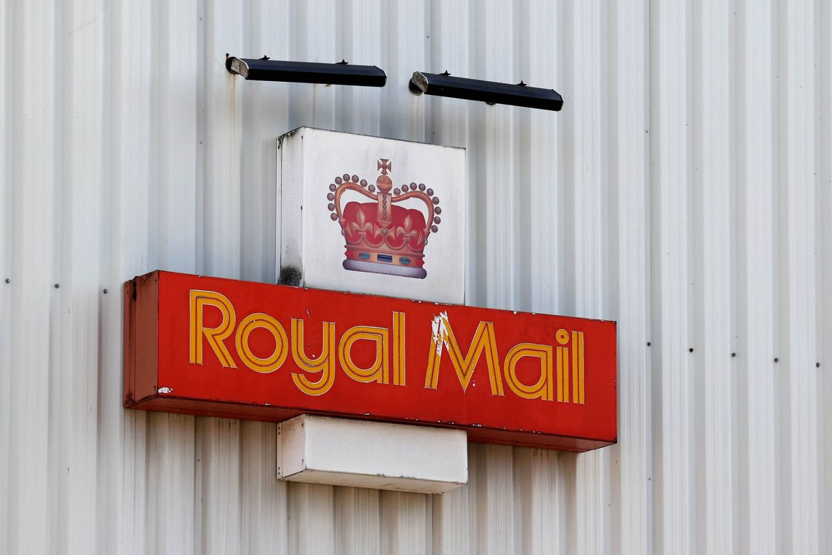 Royal Mail announces major shake-up with up to 2,500 jobs at risk