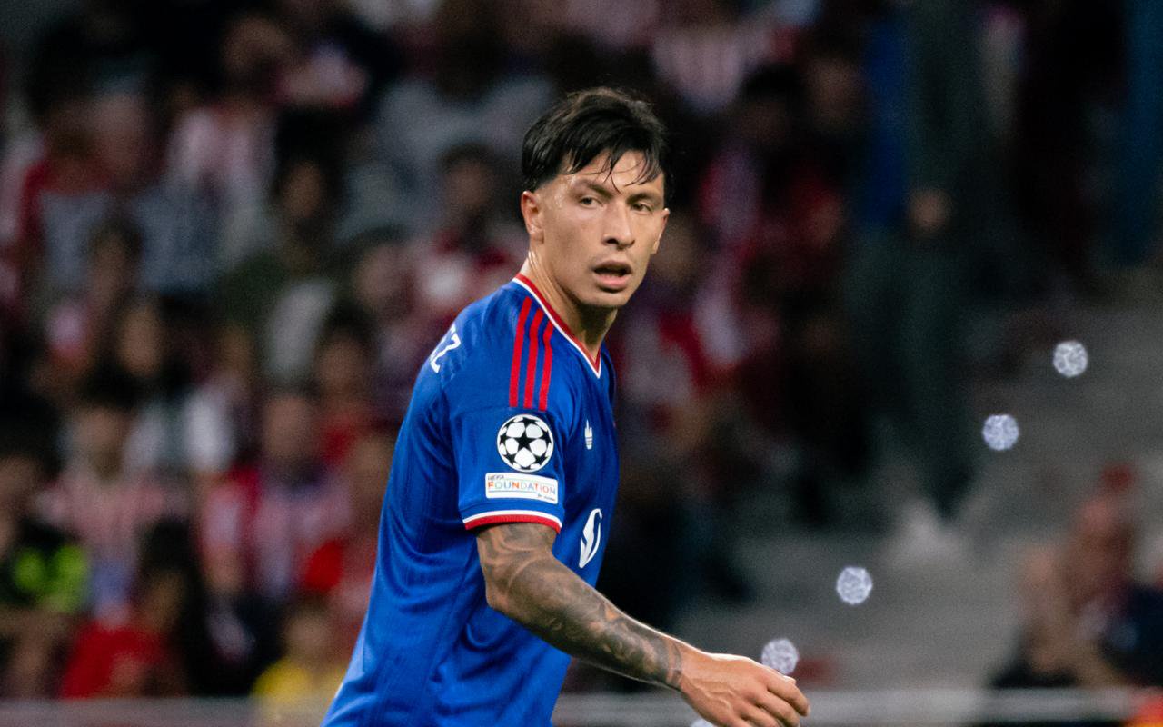 Lisandro Martinez doubles down on Manchester United criticism in shock statement