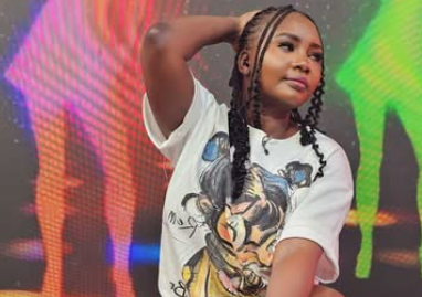 Photos of Ramogi TV Presenter in a Short Skirt That Left Kenyans Talking