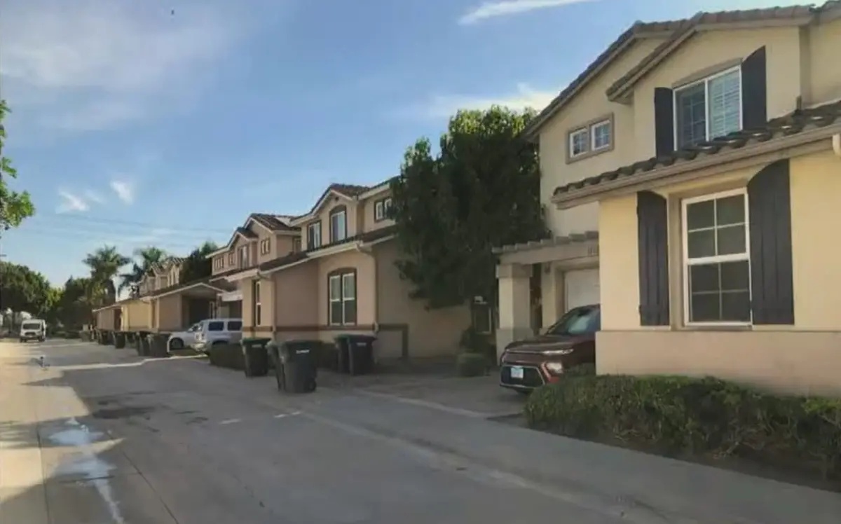As state pressure over housing mounts, Costa Mesa agrees to rehear Ohio House appeal