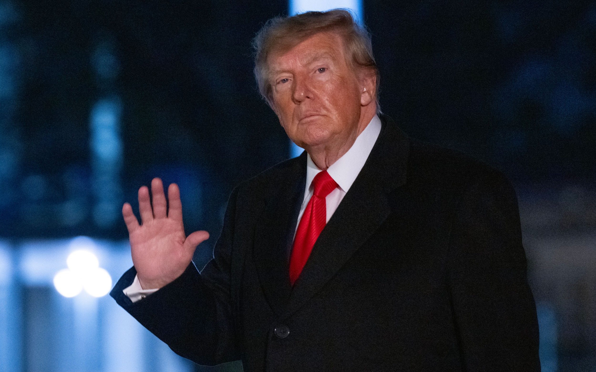 Trump is adding farce to Ukraine’s tragedy