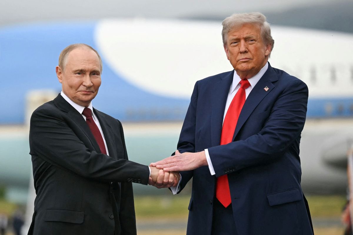 Donald Trump signed £3.3bn Putin oil deal after Ukraine ‘refused his drone threats’