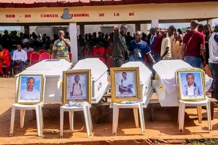 Tragédie à Adzopé : L’émotion et les larmes à Abié lors de l’inhumation des 6 élèves fauchés au retour de l’école