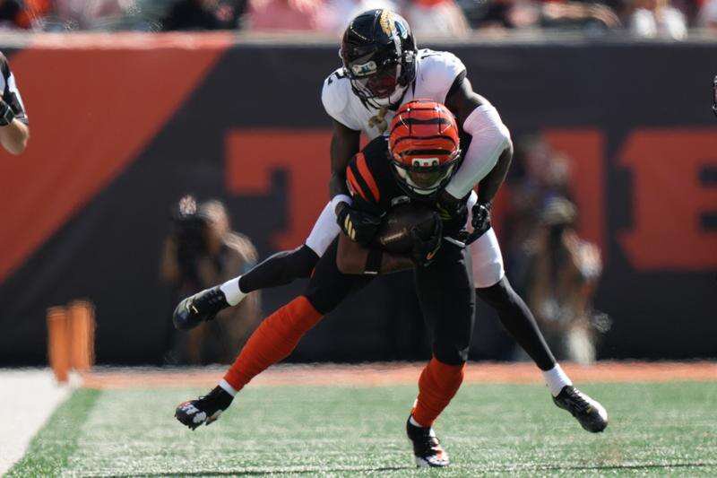 Jaguars slowed plan to make Travis Hunter a two-way star. It’s paying off