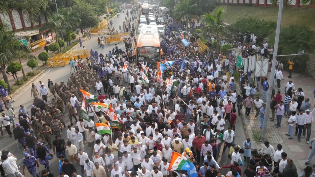 DAY 3: INDIA bloc protest reaches Rajghat; next stop — Rashtrapati Bhavan
