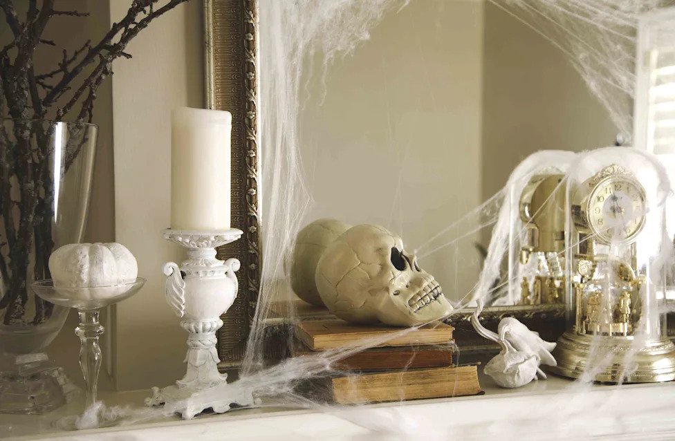 6 Ways to Decorate for Halloween Without Spending a Dime