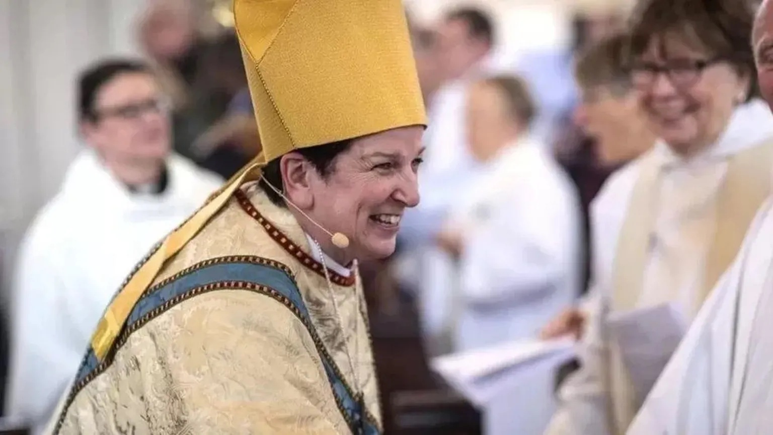 Bishop due to retire after bullying accusation is suspended again